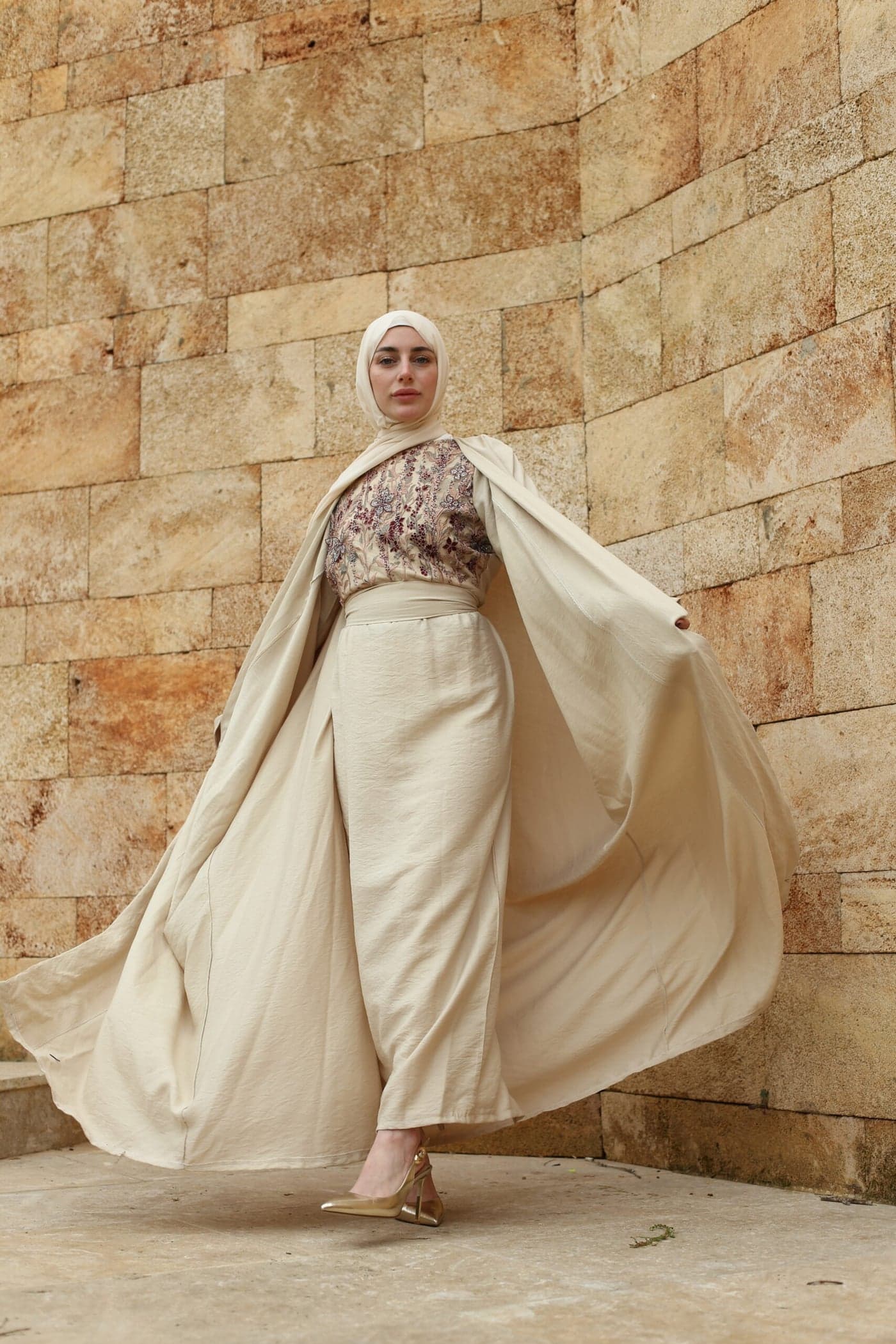 Kuwait Set — Front Beaded